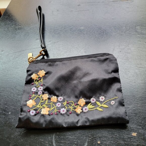 Yon-ka Yonka Paris Embroidered Black Floral Zipper Pouch bag - Picture 1 of 5